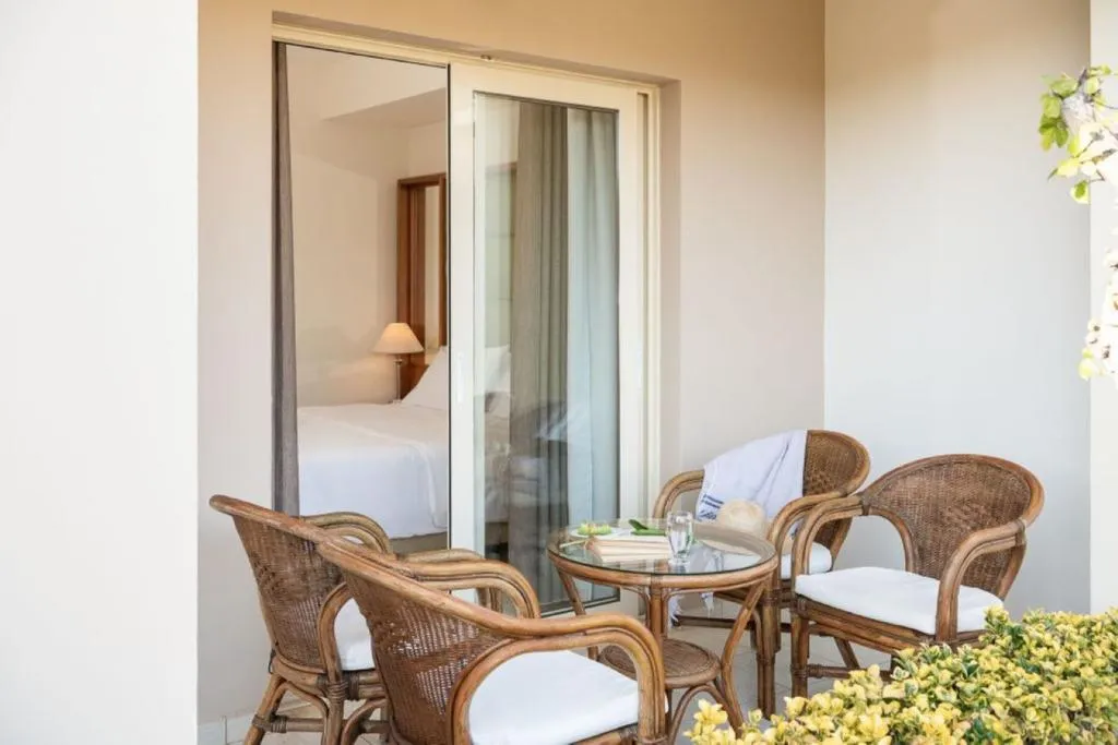 JUNIOR SUITE LAND VIEW Room, Cretan Dream Resort & Spa, Crete