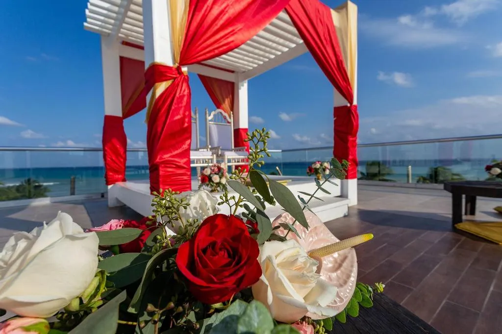 Sports and Entertainment, The Fives Travelers At The Fives Beach By Ypj All, Playa Del Carmen