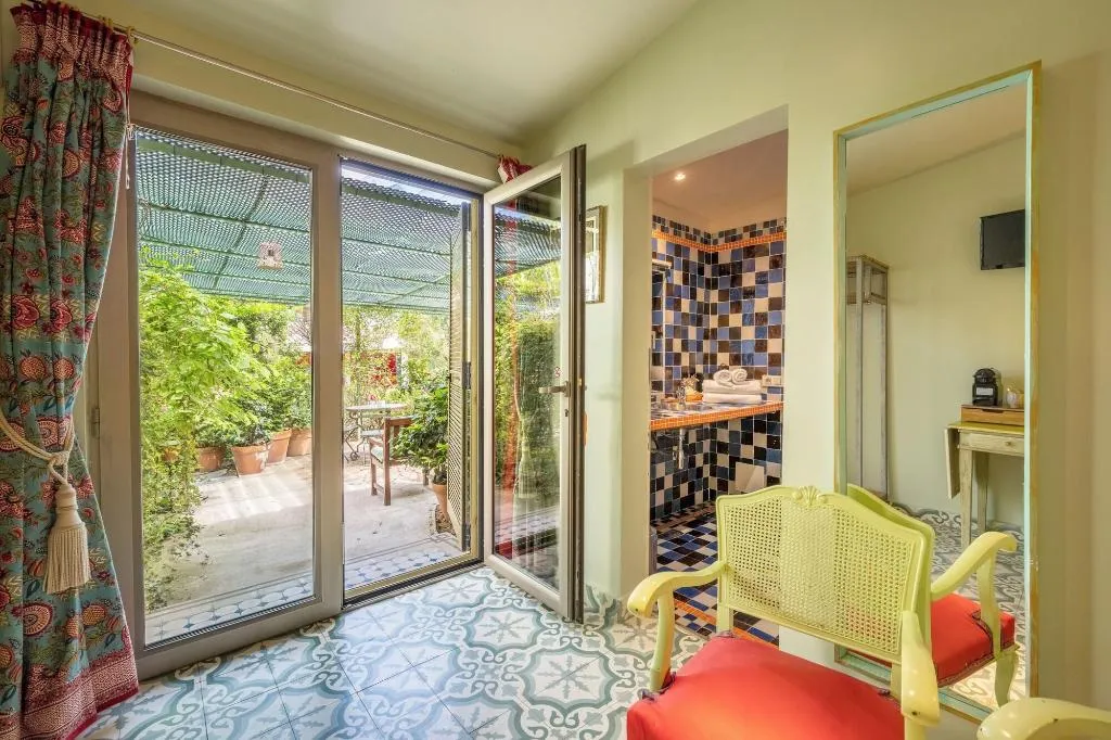 Room, Aal Cachucho, Madrid