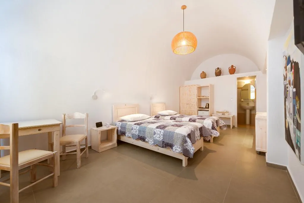Room, Caldera Butterfly Villas, Santorini