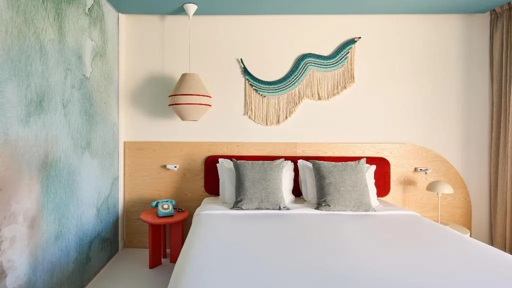 DOUBLE POOL VIEW KING BED Room, Hotel Indigo Albufeira, Algarve