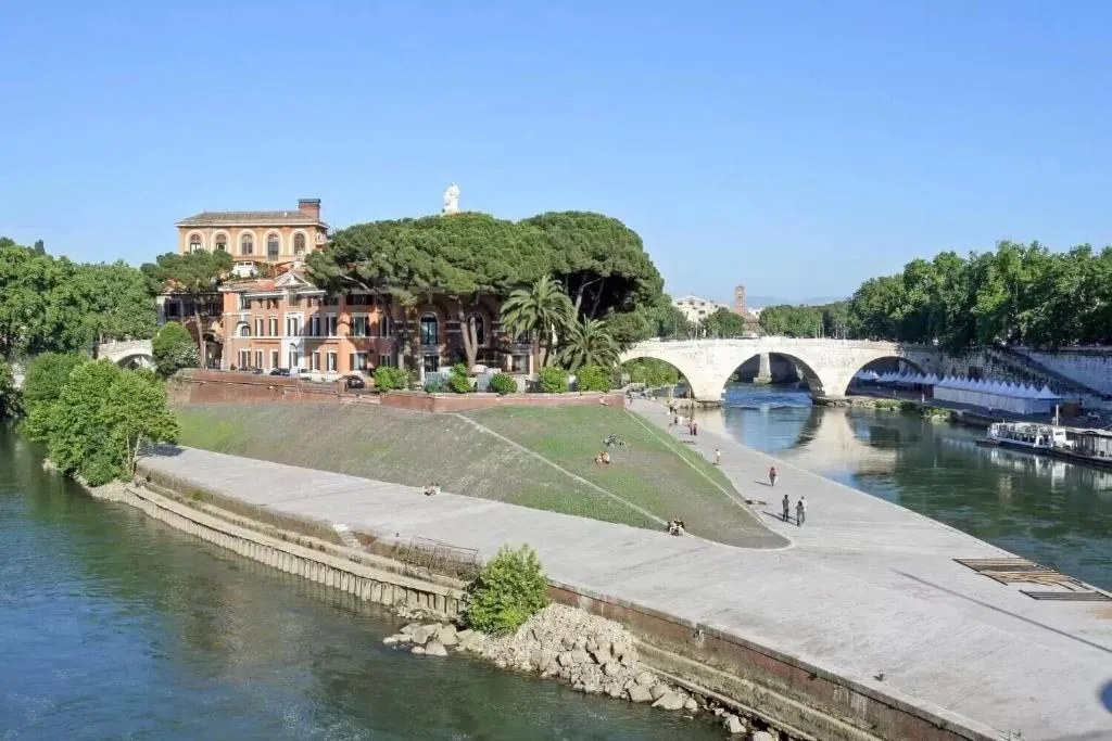 General view, Regola Suite, Rome