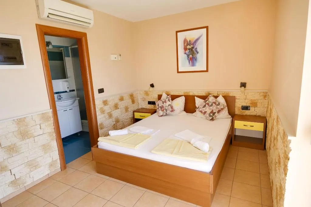 Room, Pansion Dalmacija, Split