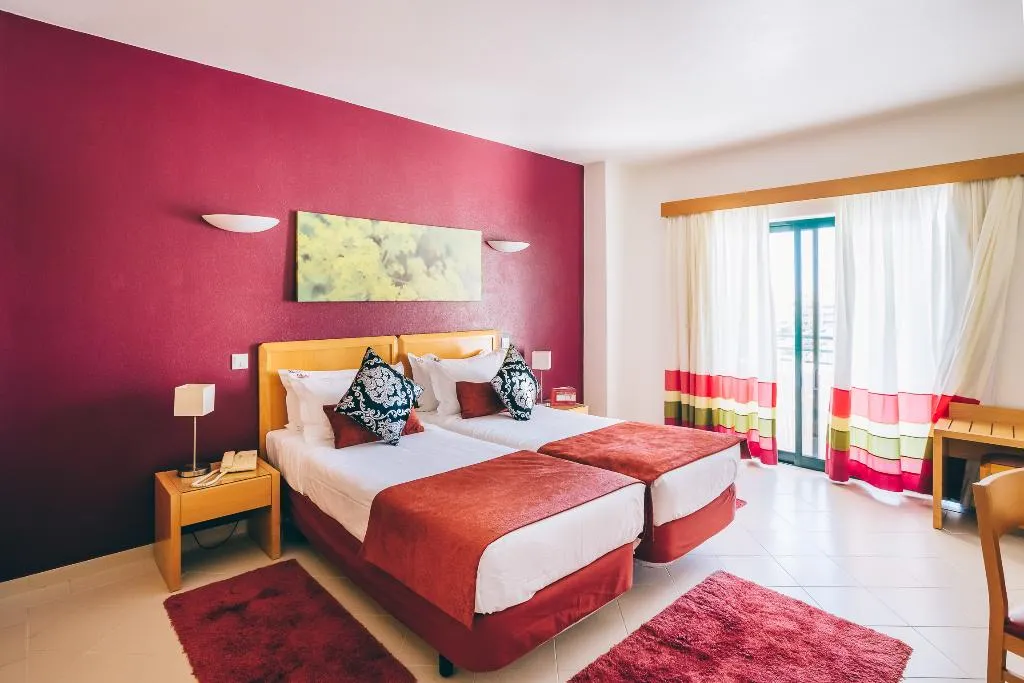 Room, Grand Muthu Forte da Oura, Algarve