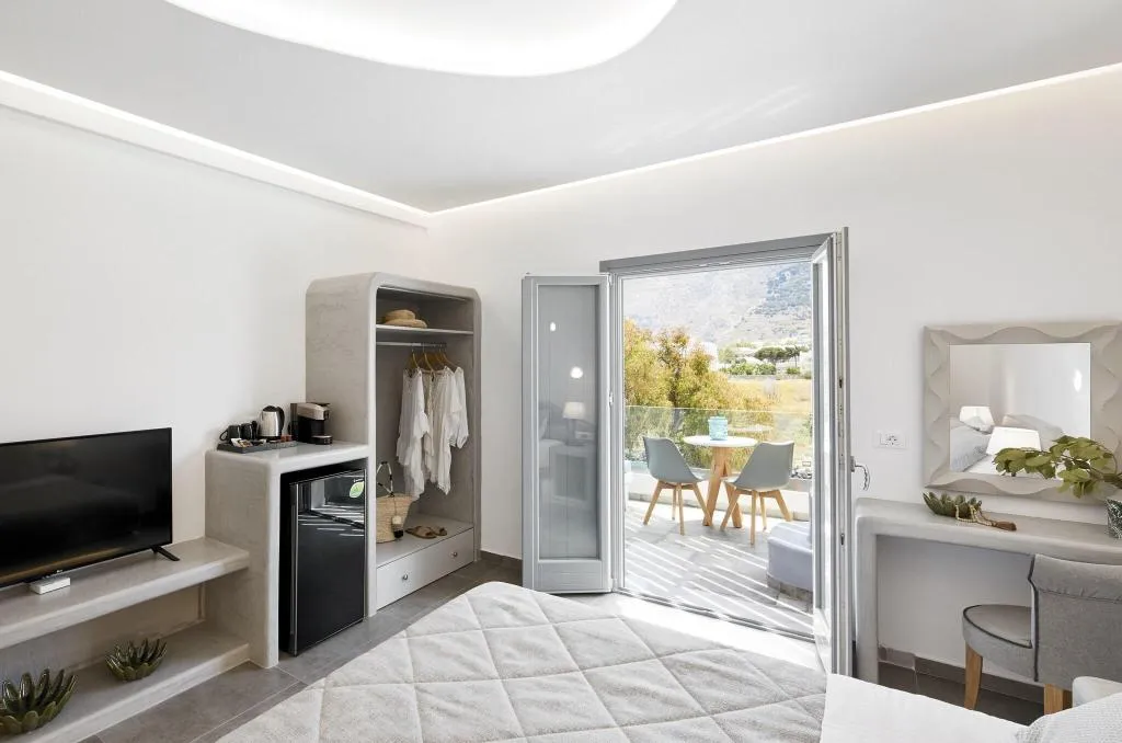 Room, Amara Suites Santorini, Santorini