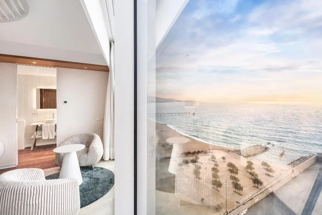 DOUBLE SINGLE USE DELUXE Room, Hotel Marina Badalona, Barcelona