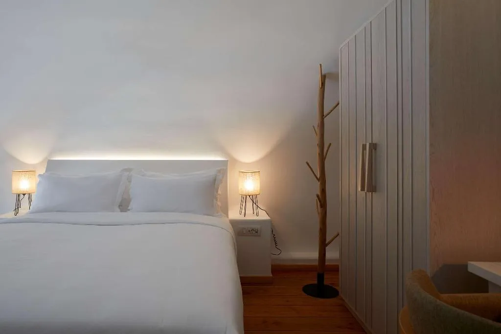 SUITE DUPLEX Room, Sea Breeze Santorini Beach Resort, Curio Collectio, Santorini