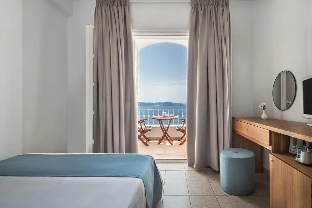Room, Atlantis, Santorini