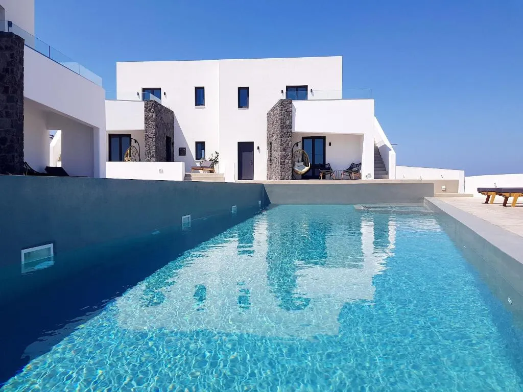 Sports and Entertainment, MyLithos Suites, Santorini