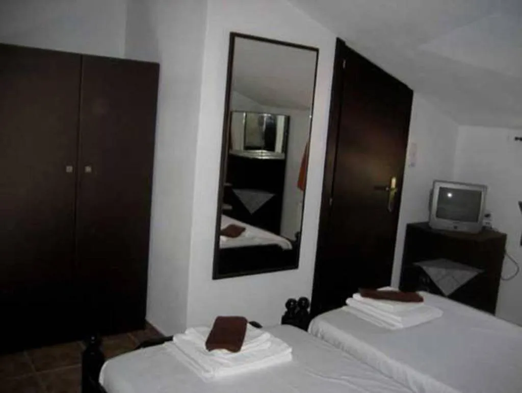 Room, Skiathos Holiday House, Skiathos