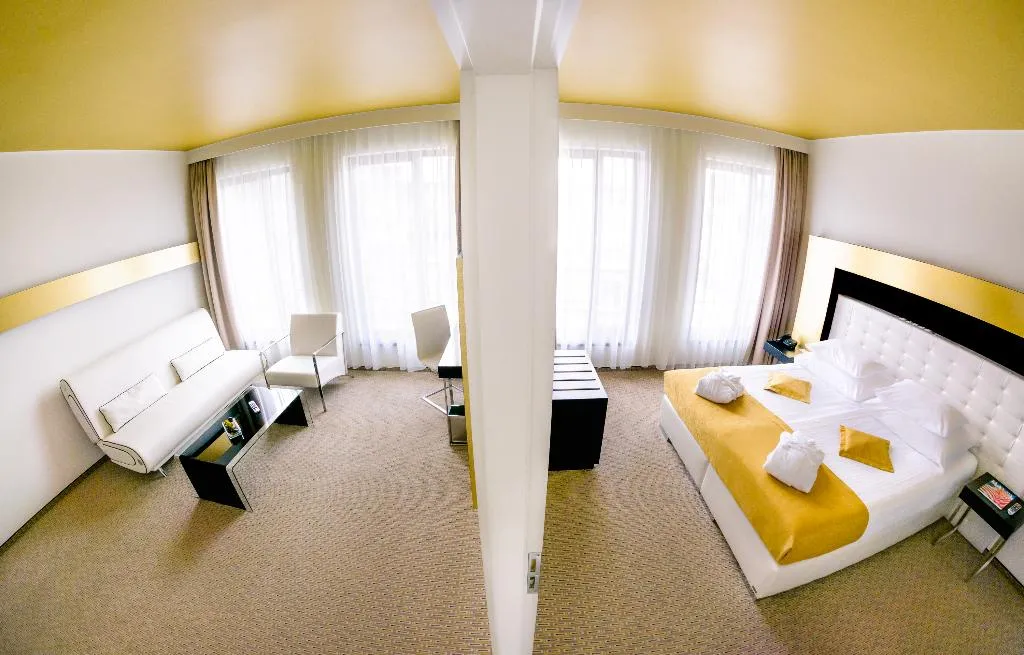 SUITE DELUXE Room, Grandior Hotel Prague, Prague