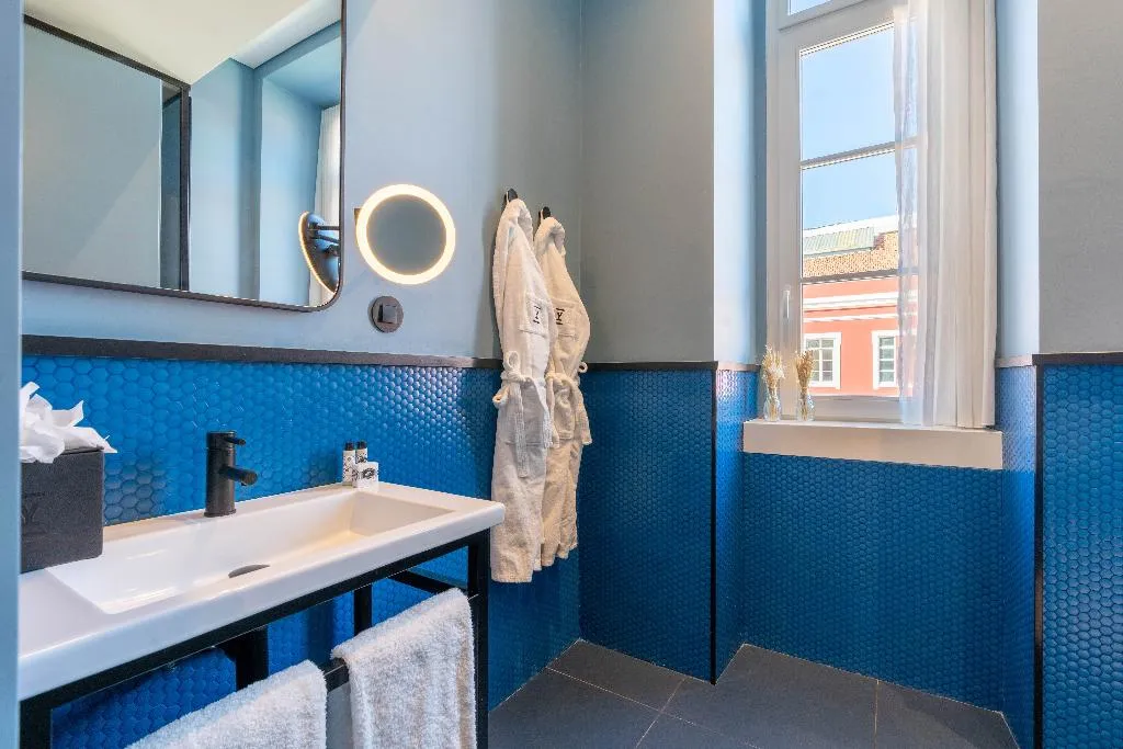 DOUBLE SUPERIOR Room, The Editory Riverside Santa Apolonia Hotel, Lisbon