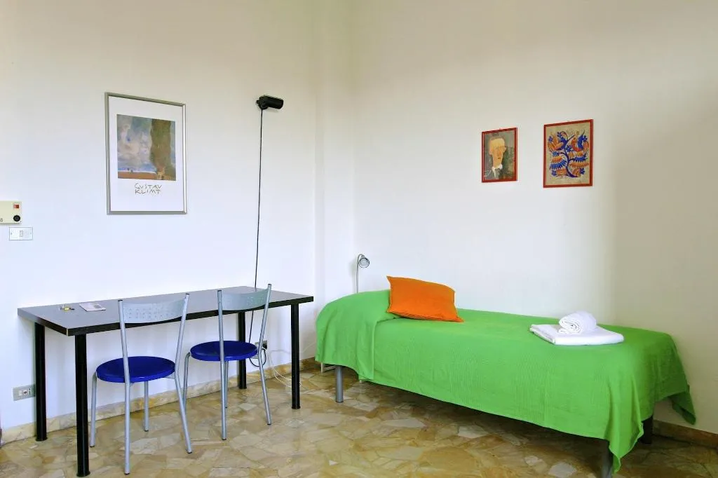 Room, Iris Florentina, Florence