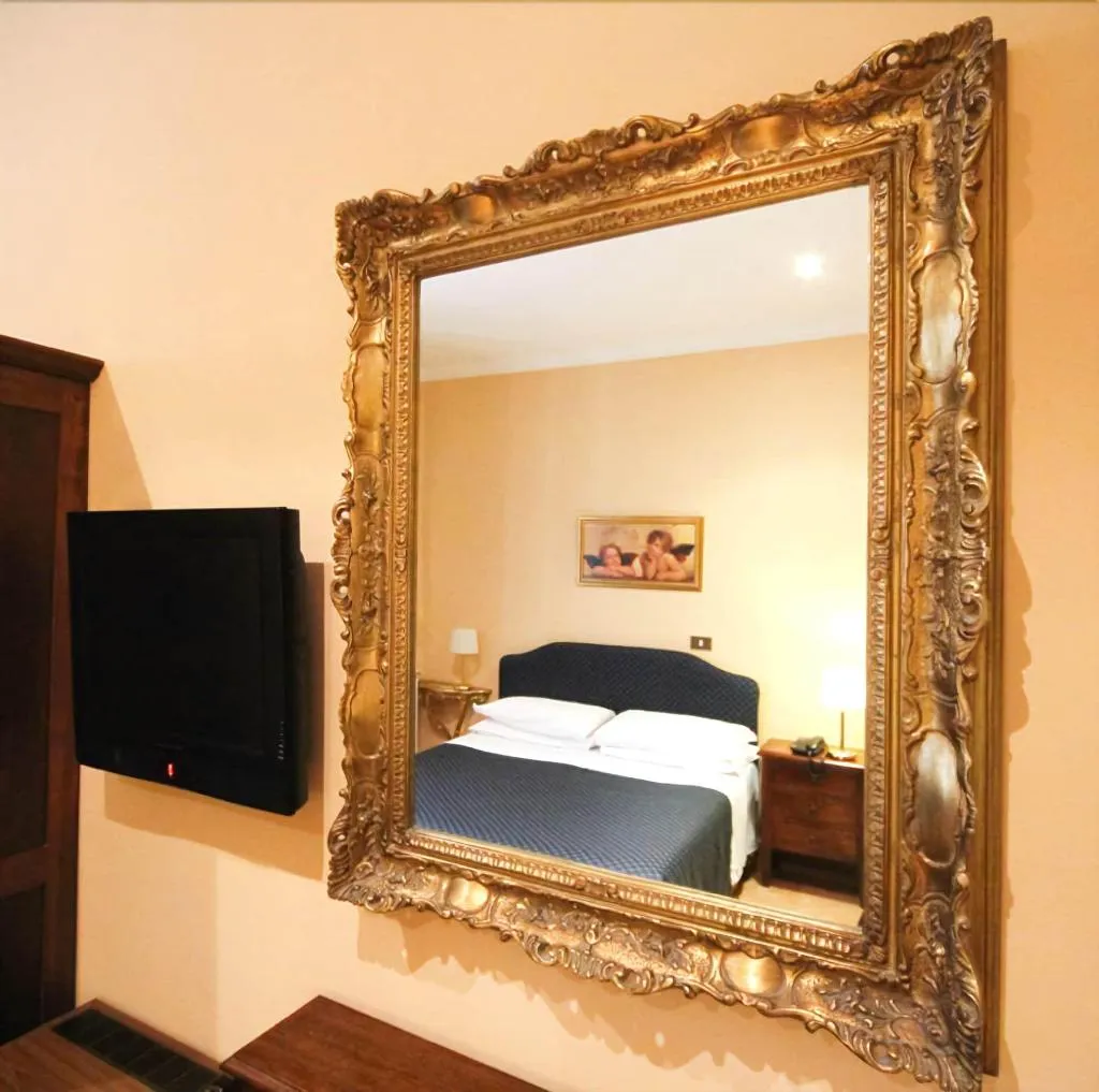 Room, Hotel Caracciolo, Naples