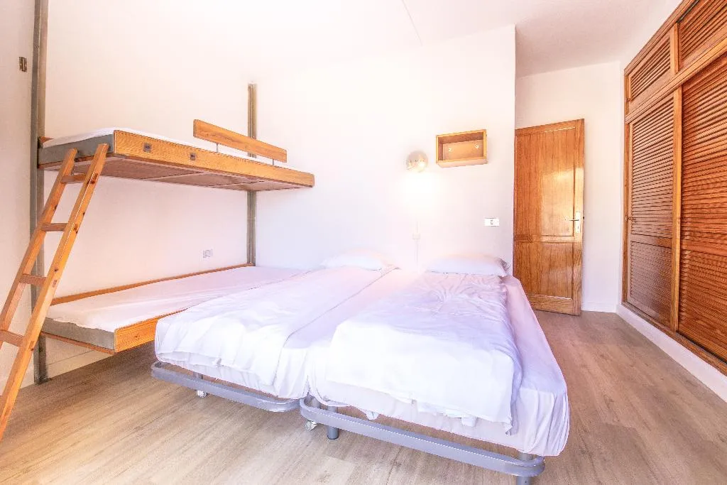 APARTMENT TWO BEDROOMS WITH TERRACE Room, Apartamentos Albatros, Tenerife