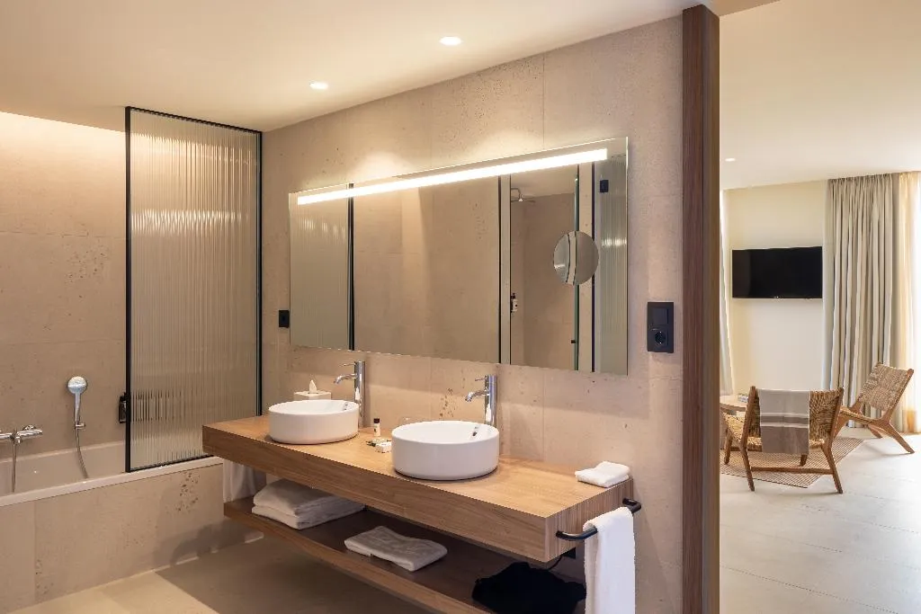 JUNIOR SUITE CAPACITY 4 Room, Atzavara Hotel Spa, Costa Brava
