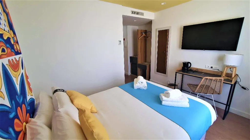 DOUBLE SINGLE USE STANDARD Room, Casual Raizes Porto, Porto