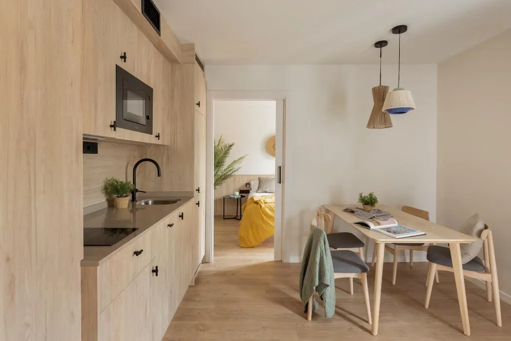 APARTMENT CAPACITY 4 ONE BEDROOM Room, Libere Barcelona Sant Antoni, Barcelona
