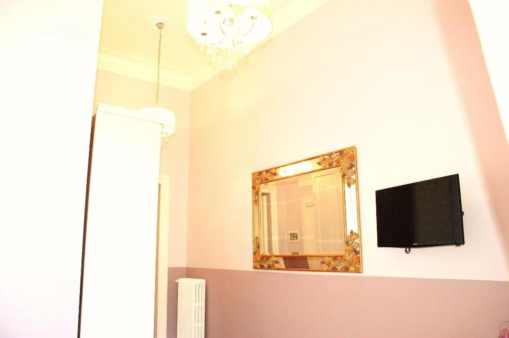 Room, Charme Holidays Colosseum, Naples