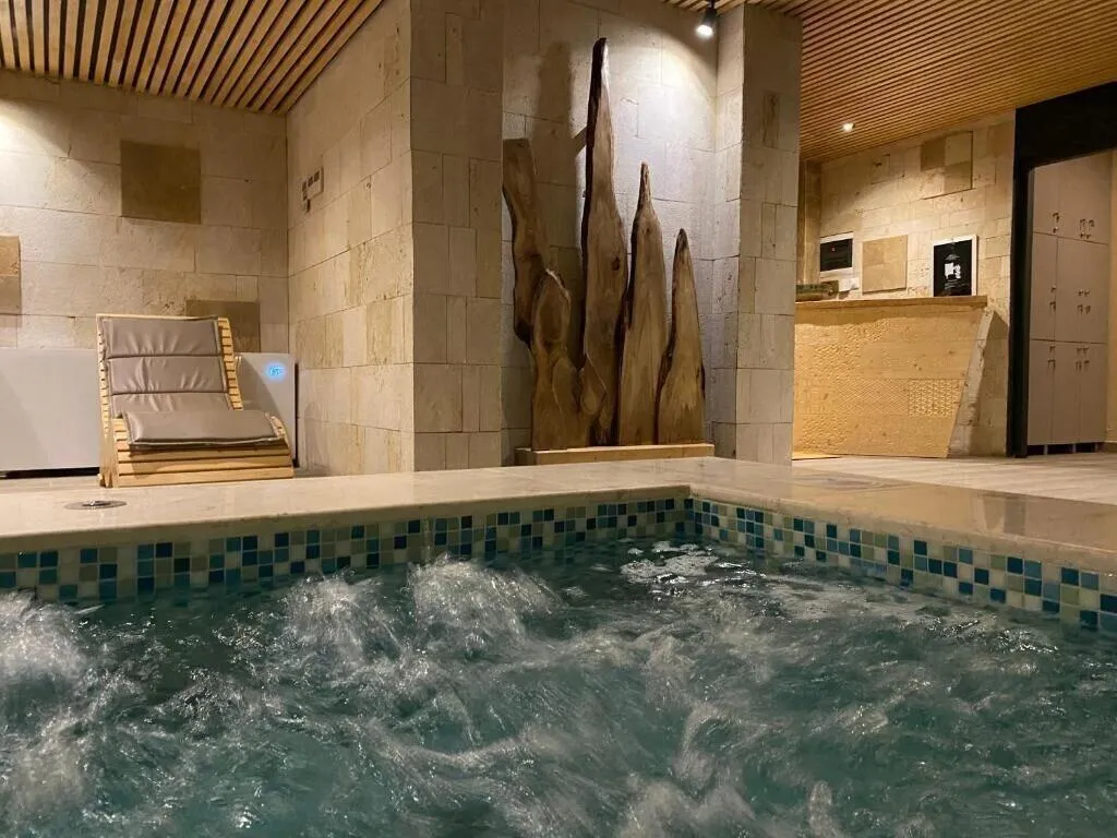 Sports and Entertainment, Eter Hotel, Durres