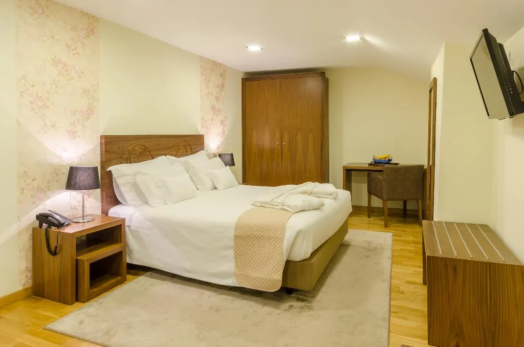 DOUBLE STANDARD Room, Hotel Borges Chiado, Lisbon