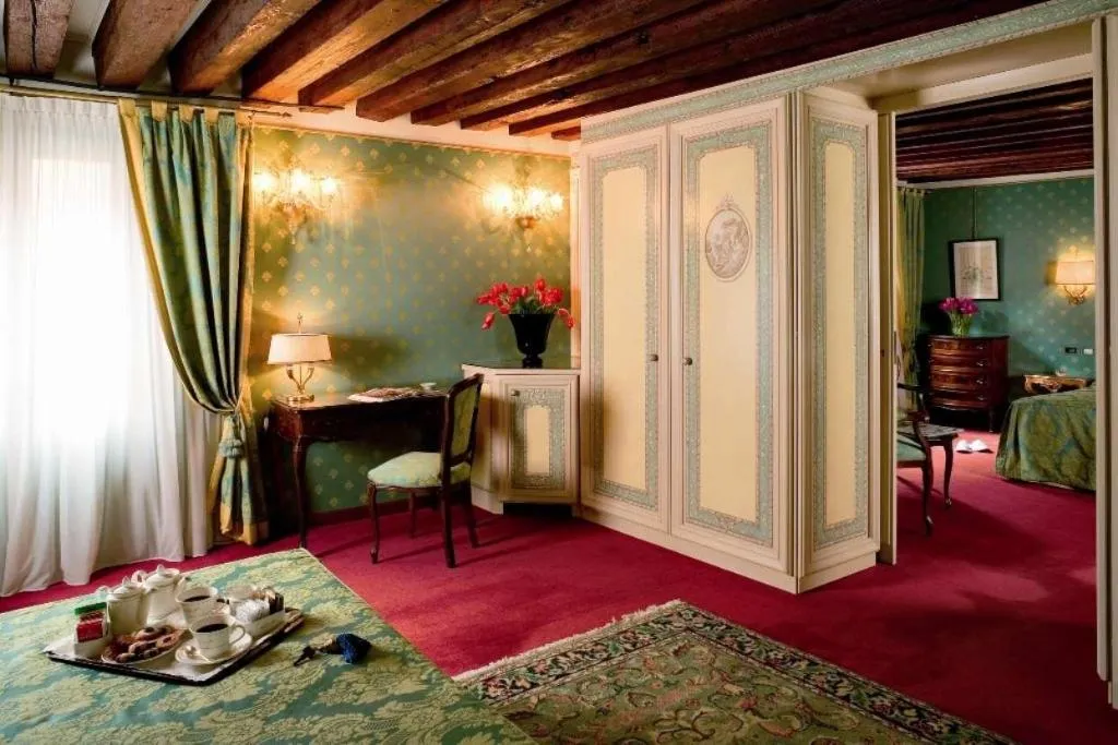 Room, Locanda Vivaldi, Venice