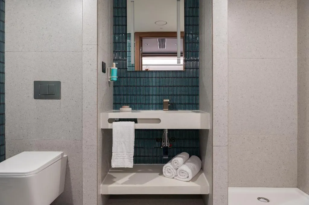 DOUBLE WITH DOUBLE BED Room, Novotel Malta Sliema, Malta