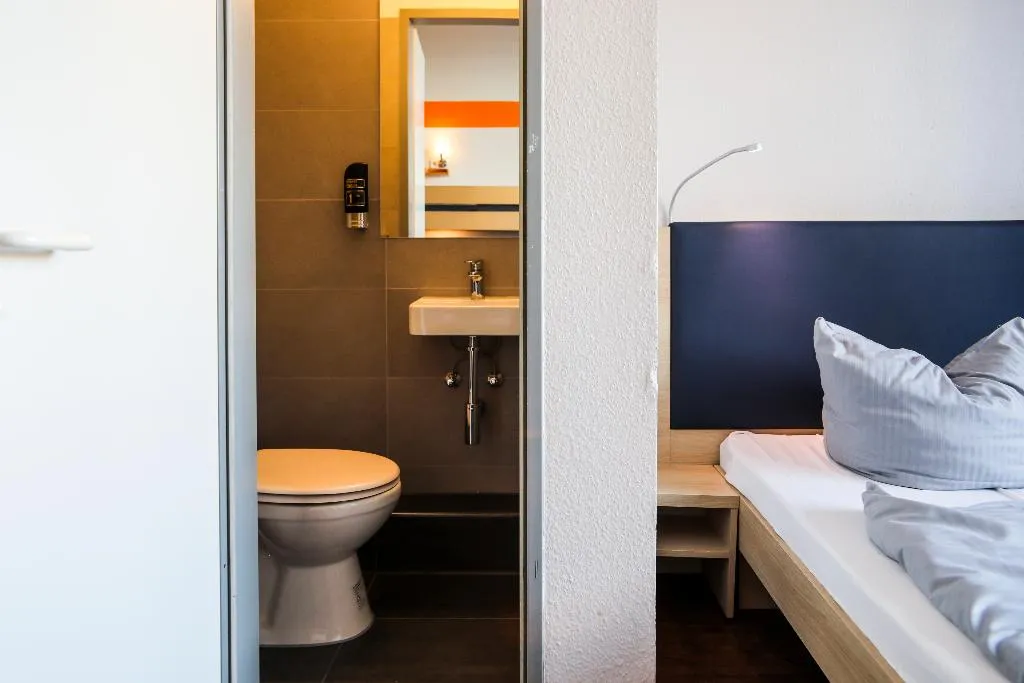 FAMILY ROOM STANDARD Room, Acama Kreuzberg Hotel+Hostel, Berlin