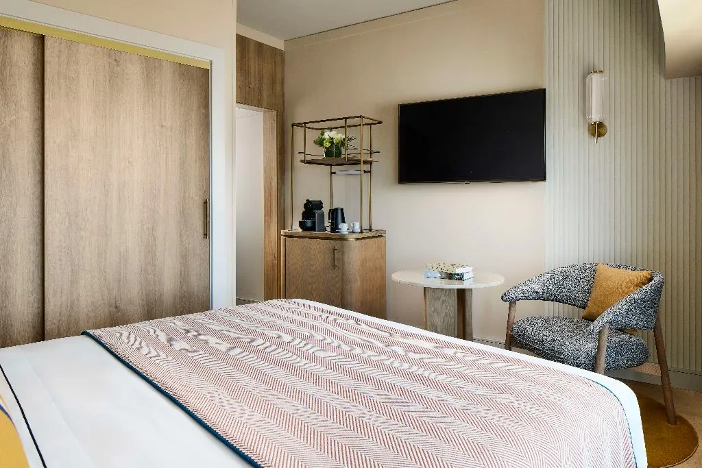 SINGLE DELUXE Room, Tivoli Oriente Lisboa Hotel, Lisbon