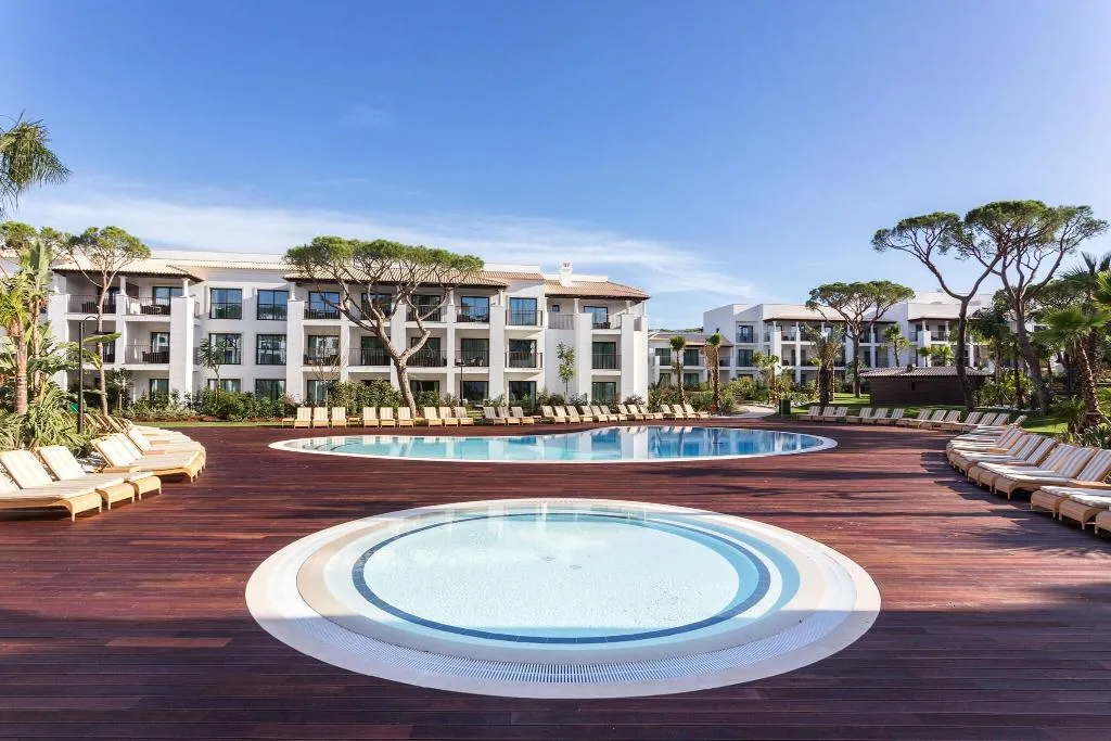 Pool, Pine Cliffs Gardens, Algarve