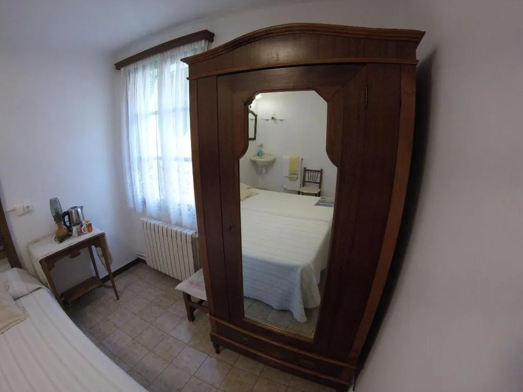 Room, Hostal Casa Margarita, Majorca