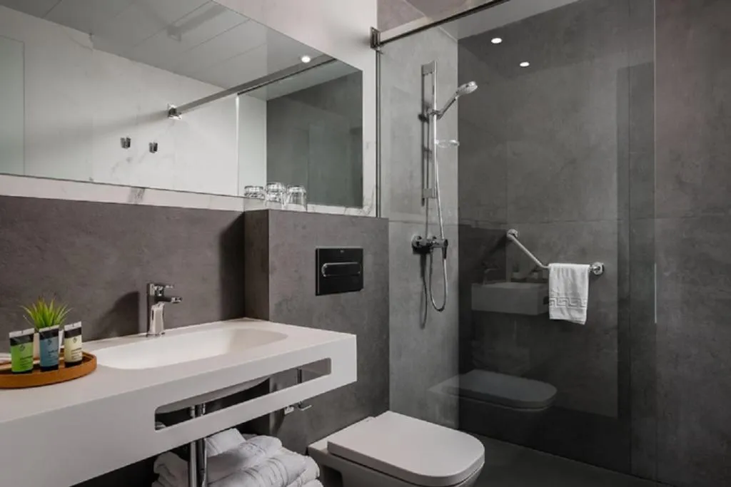 Double or Twin STANDARD Room, Ronda House, Barcelona
