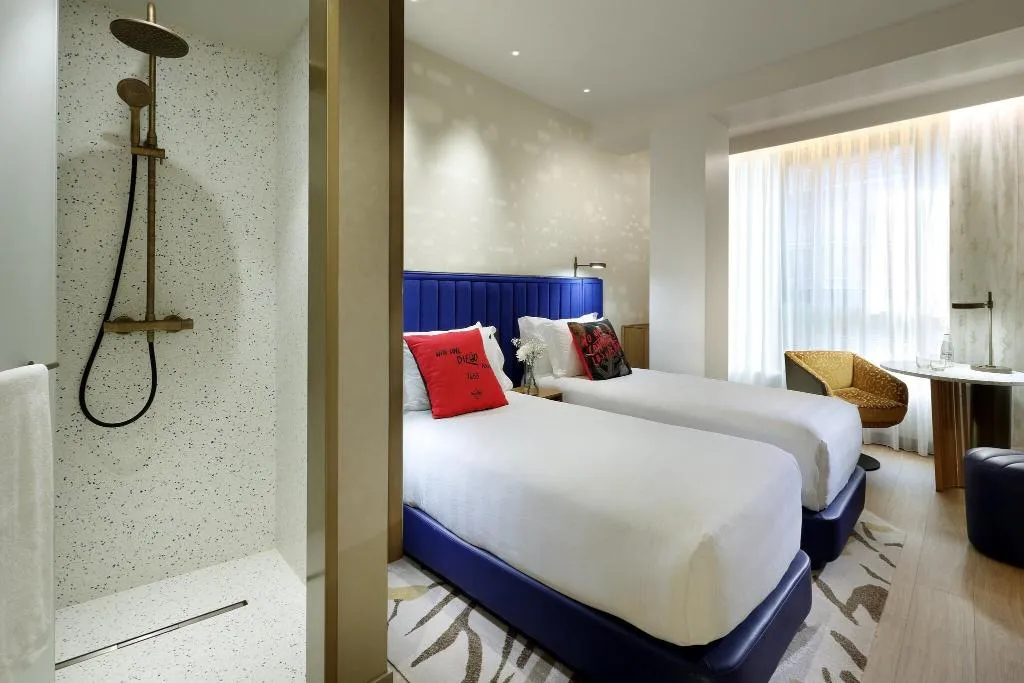 Room, Hard Rock Hotel Madrid, Madrid