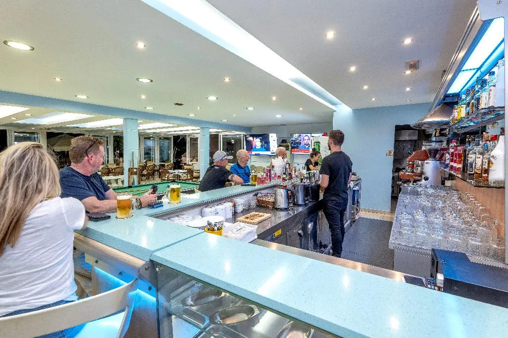Lobby, Anixis, Rhodes