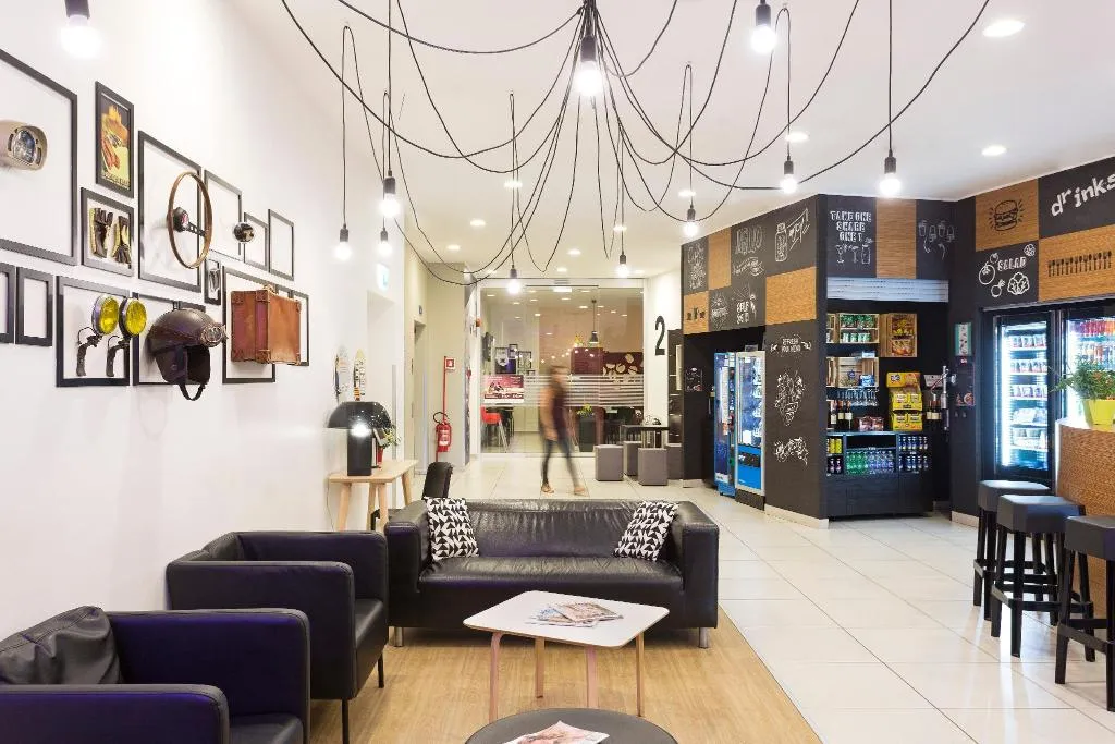 Lobby, B&B Hotel Milano - Monza, Milan