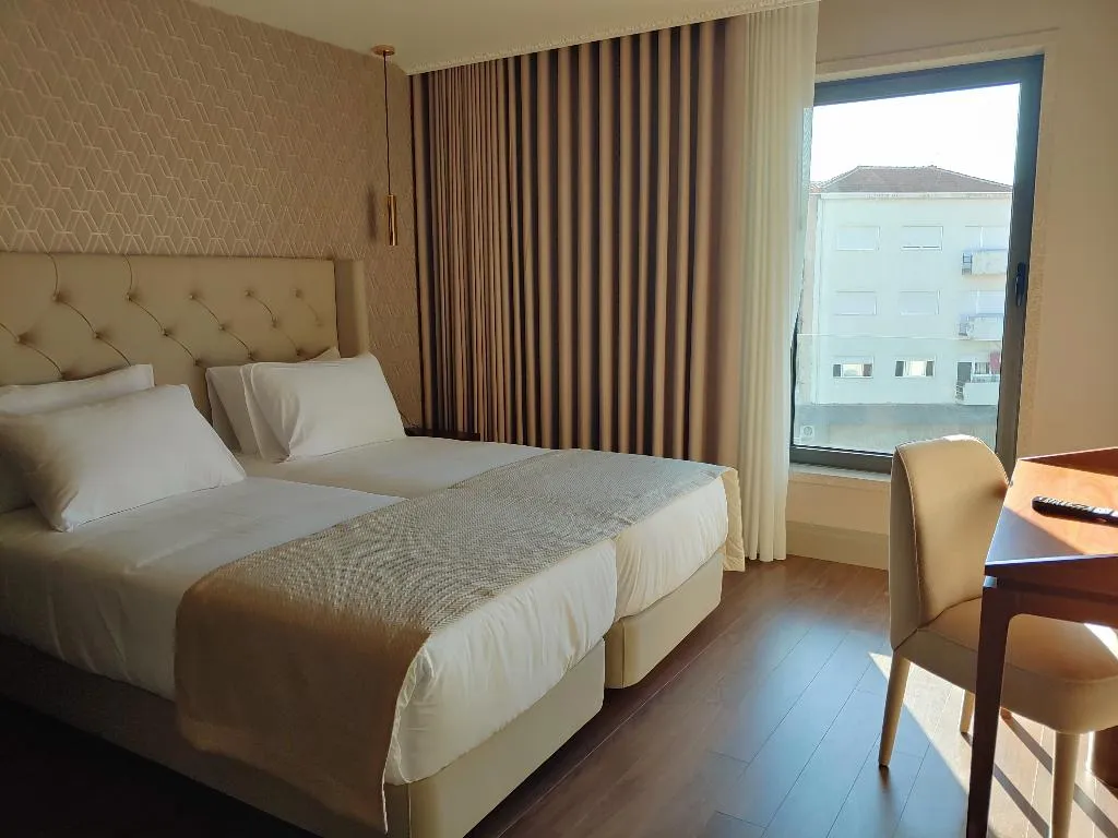 Double or Twin STANDARD Room, Oca Oriental Porto Hotel, Porto
