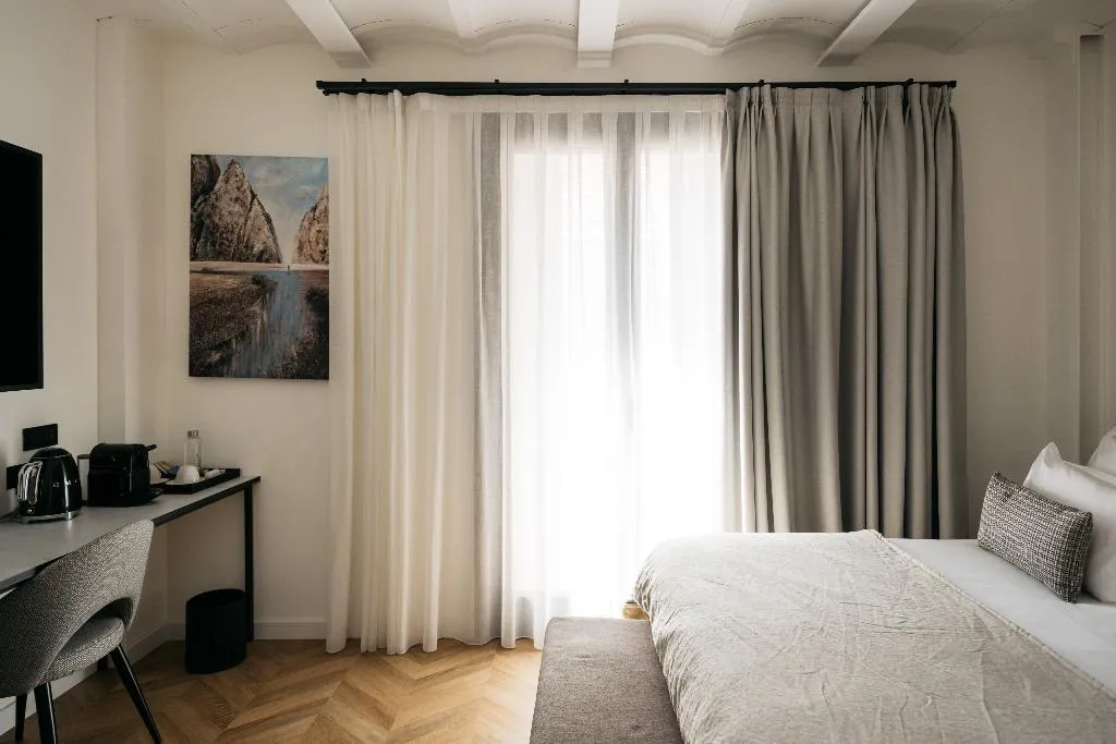DOUBLE DELUXE WITH TERRACE Room, Boutique Hotel Petit Montisión, Majorca