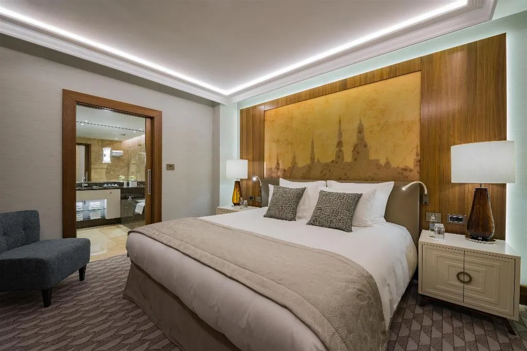 JUNIOR SUITE STANDARD Room, Grand Hotel Kempinski Riga, Riga