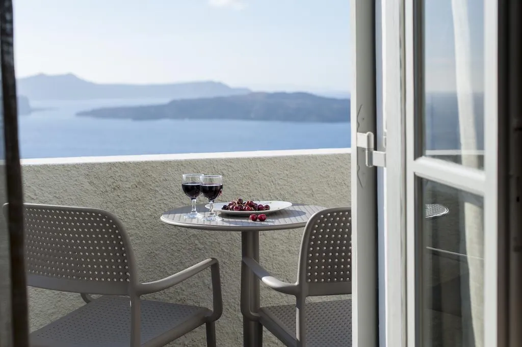 Room, Caldera's Dolphin, Santorini