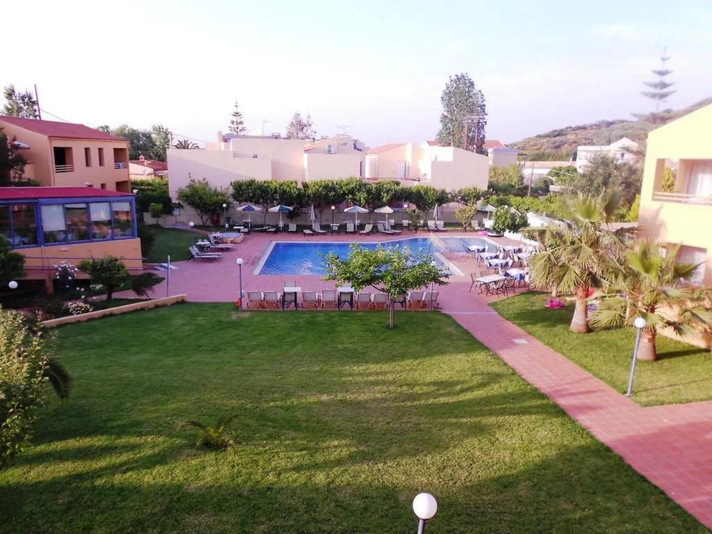 Pool, Golden Sand, Crete