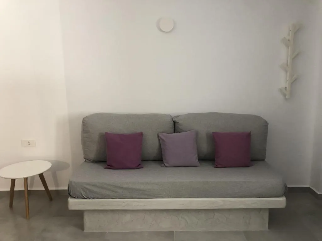 Room, Dragonfly Villas, Santorini