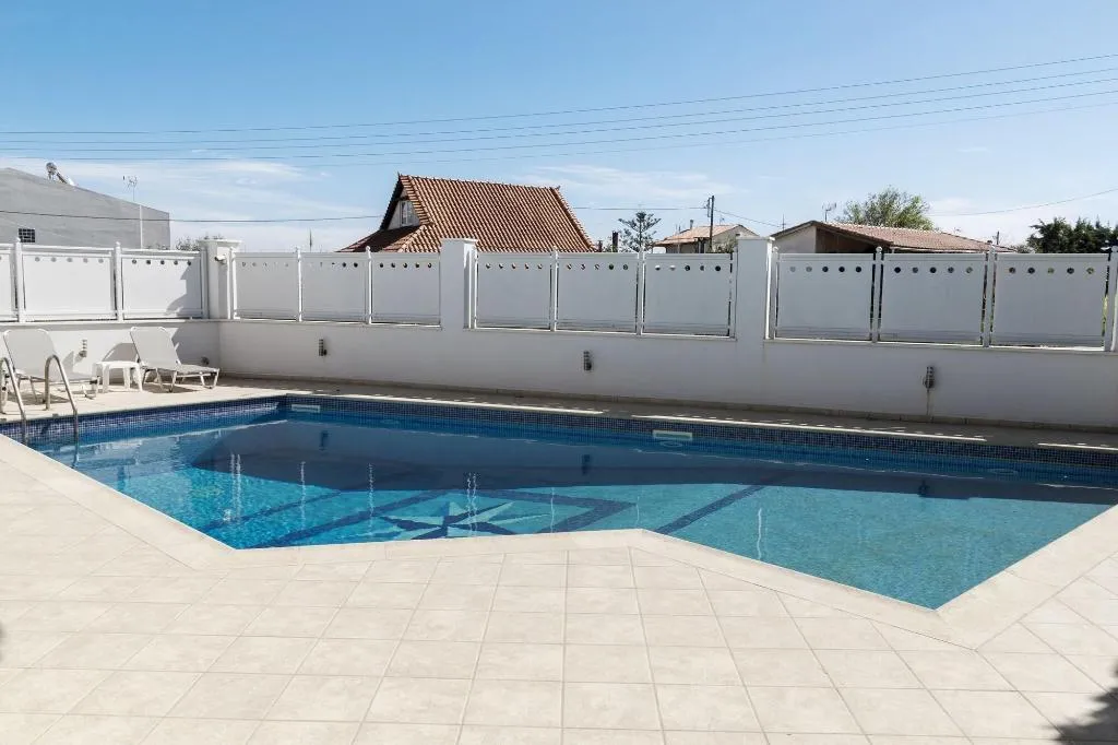 Sports and Entertainment, Villa d'Irene - near Athens airport, 200 meters fr, Athens
