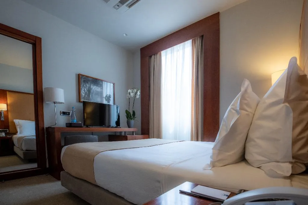 SINGLE STANDARD Room, Dom Carlos Liberty, Lisbon
