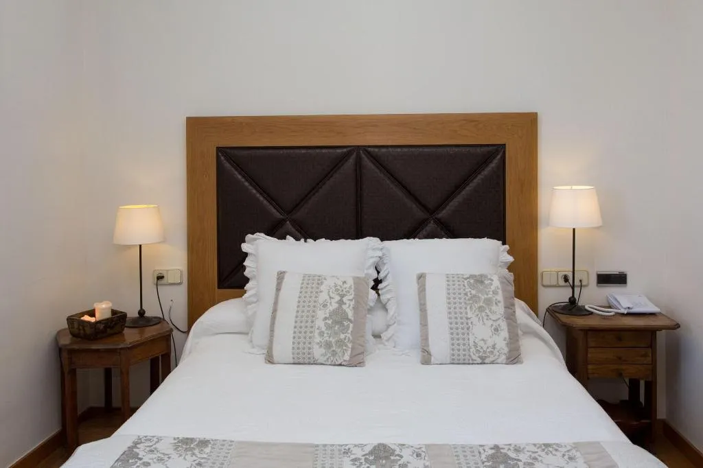 Room, Hostal De La Plaça, Barcelona