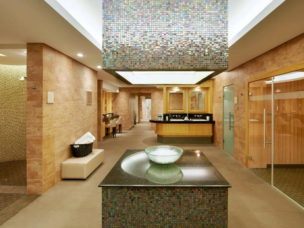 Sports and Entertainment, Fairmont The Palm, Dubai