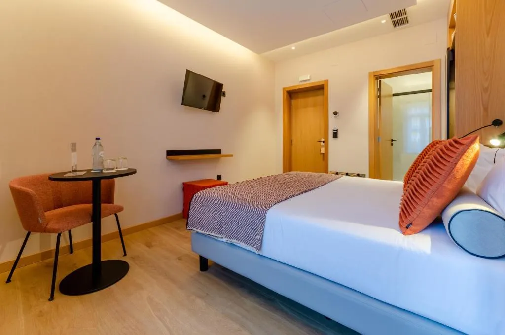 Double or Twin STANDARD Room, Rossio Plaza Hotel, Lisbon