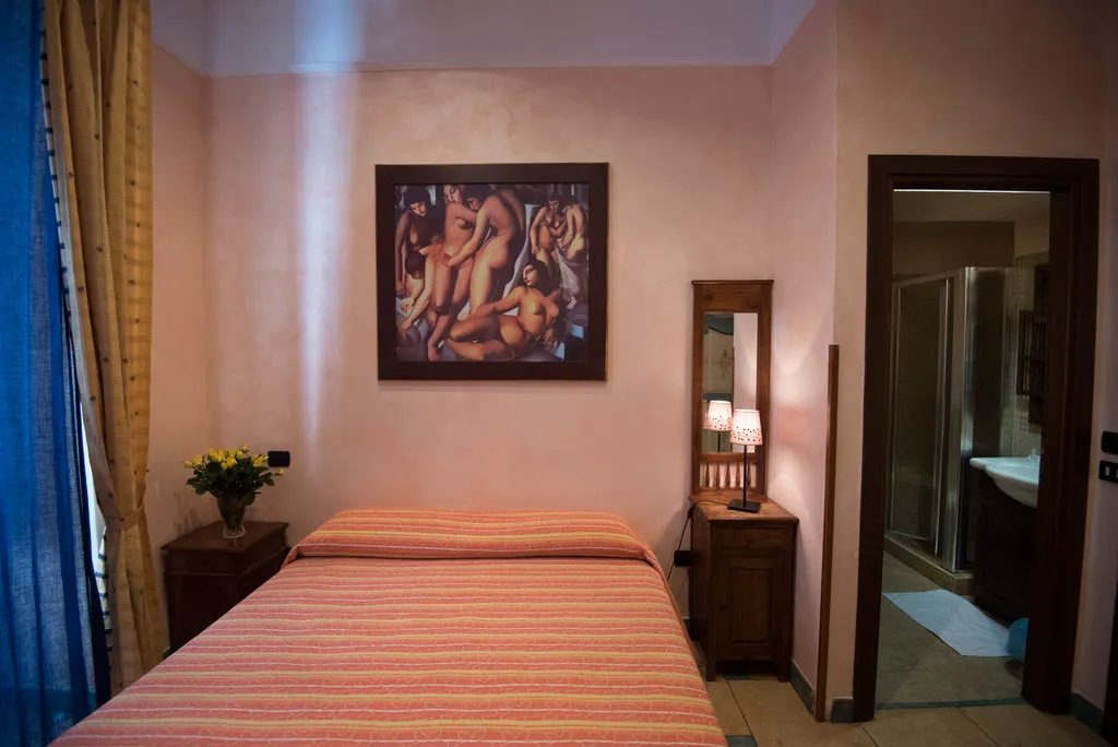 DOUBLE SINGLE USE STANDARD Room, Schilizzi, Naples