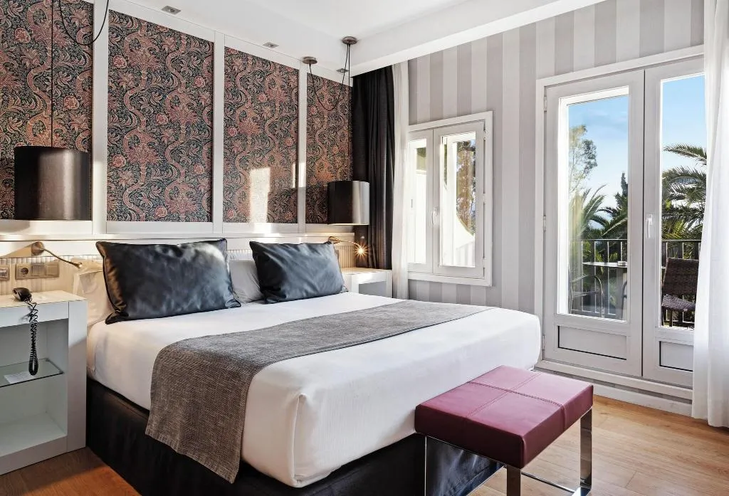 DOUBLE SUPERIOR Room, Catalonia Reina Victoria Hotel, Costa Del Sol