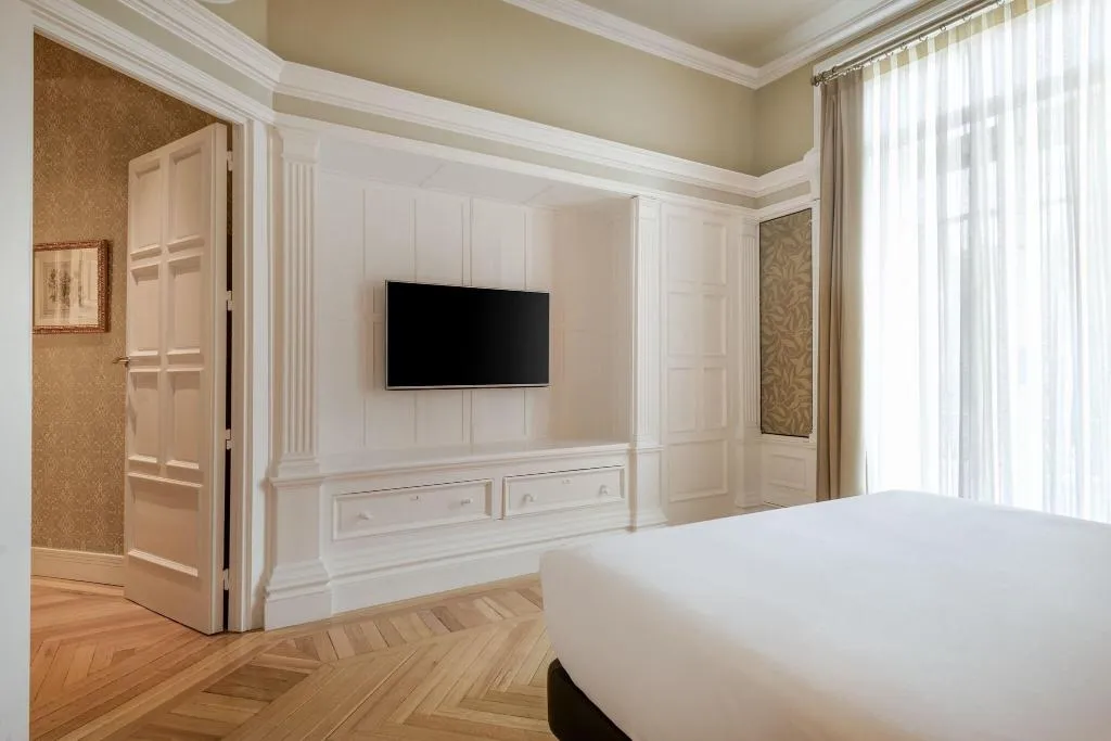 Room, AC Hotel Palacio del Retiro Autograph Collection, Madrid