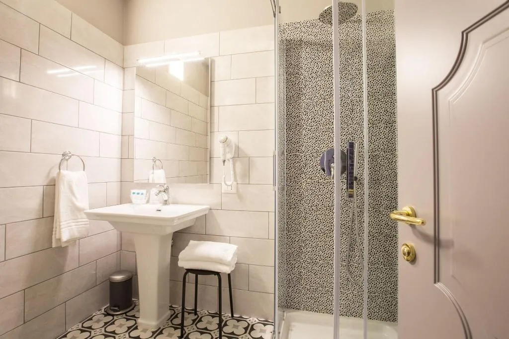Room, Ariston, Venice